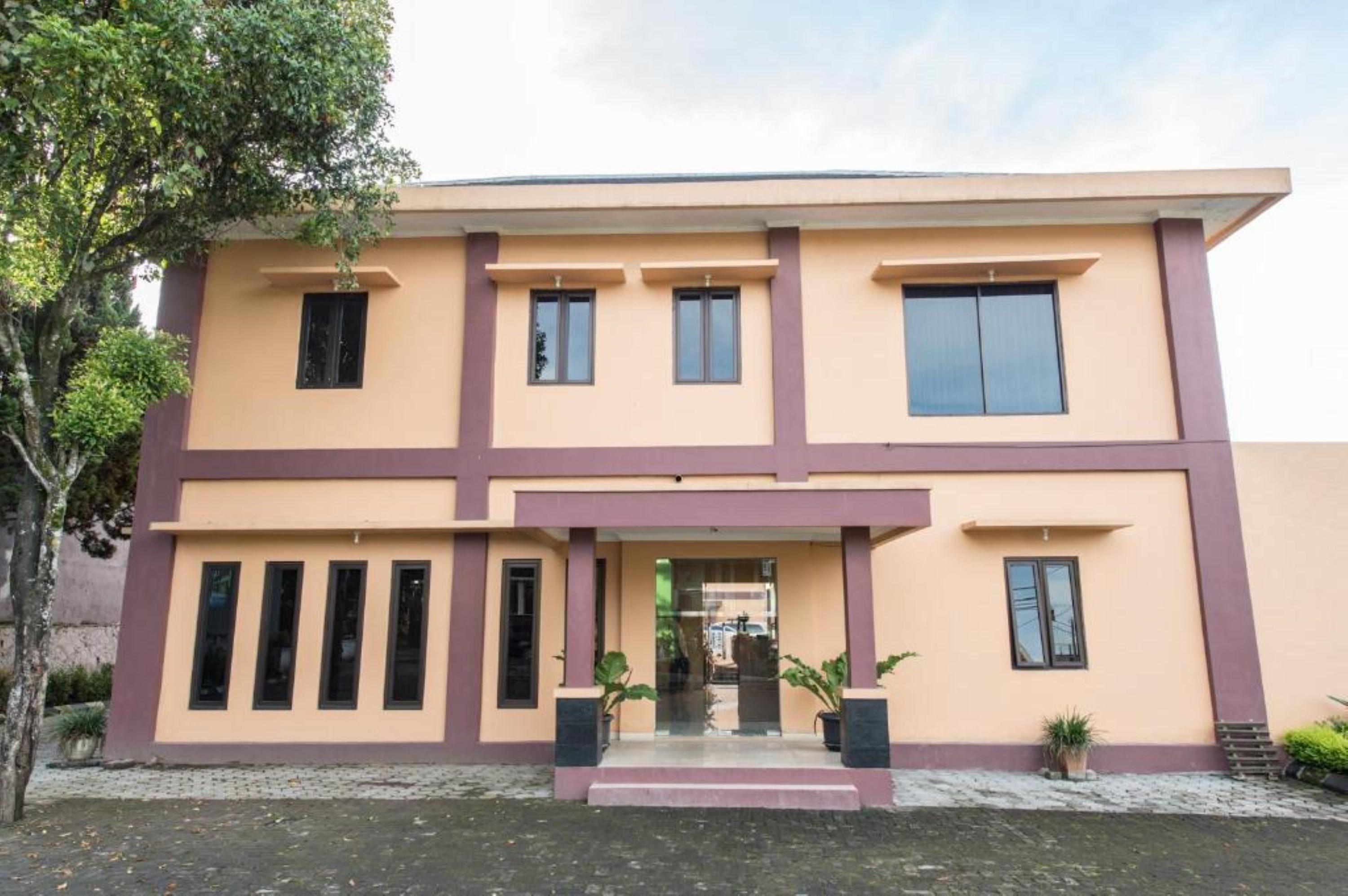 Wisma tamu 68 Lembang
